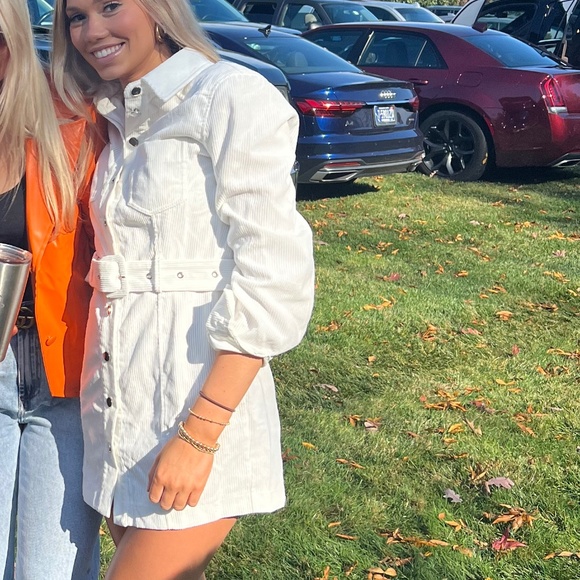 White Corduroy Button Up Mini Dress With Belt - Picture 2 of 2